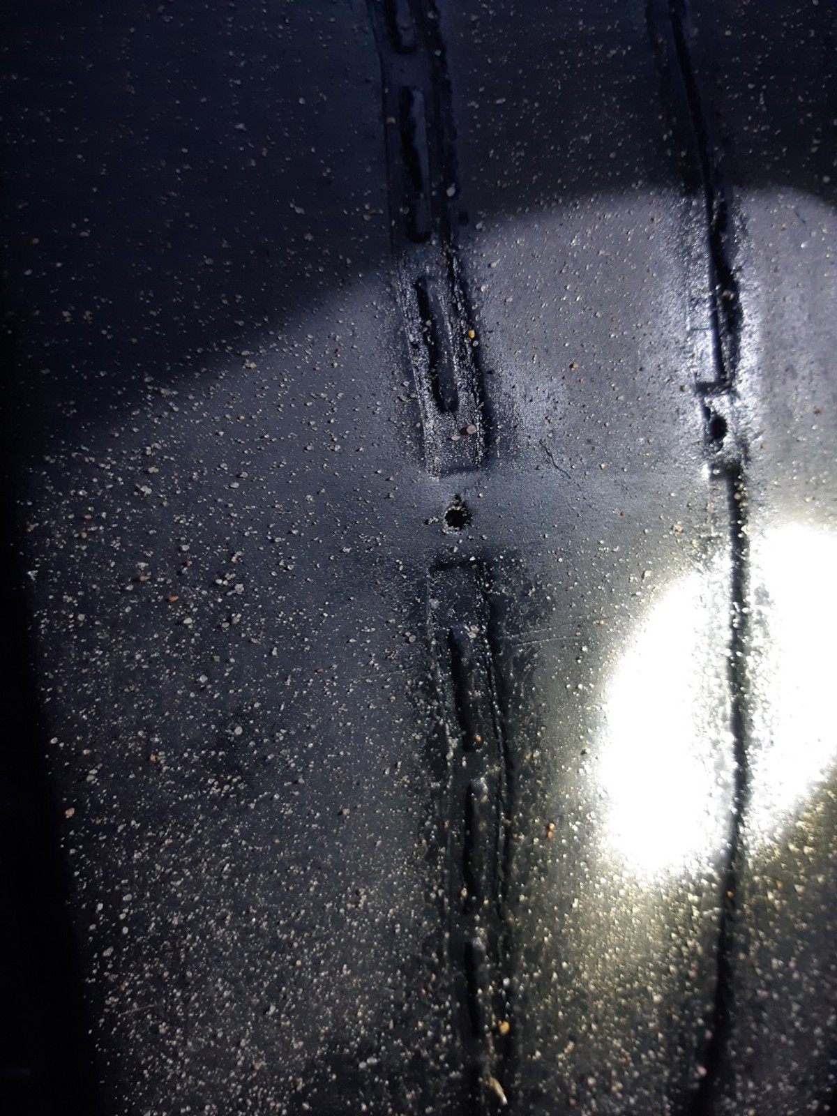 Łysa opona autobusu miejskiego we Wrocławiu