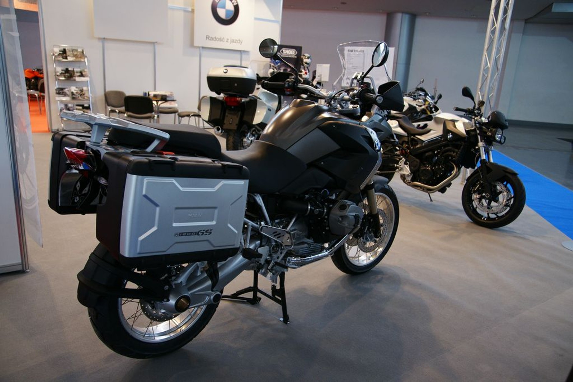 Poznań Motor Show 2010: honor uratowali dilerzy (galeria)