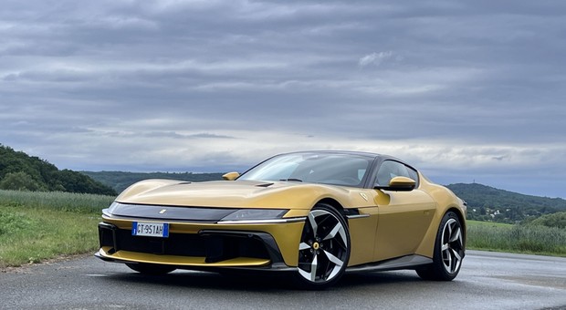 Polacy rejestrują nowe Ferrari średnio co cztery dni, a Rolls-Royce'a co 15. Ten drugi kosztuje minimum 1,7 mln zł