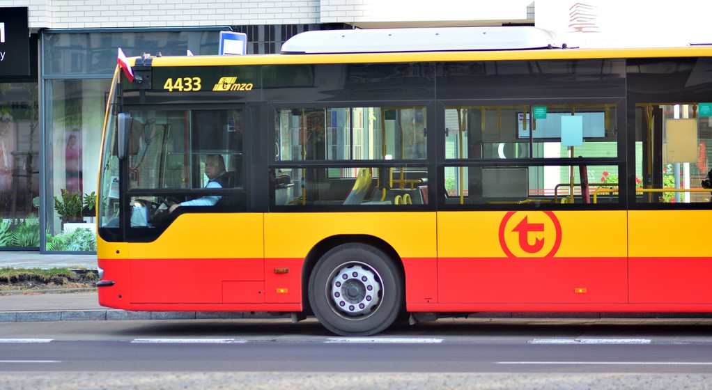 Warszawski autobus - zdjęcie ilustracyjne