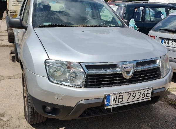 Warszawa sprzedała odholowane samochody. Na Dacię było aż 71 chętnych