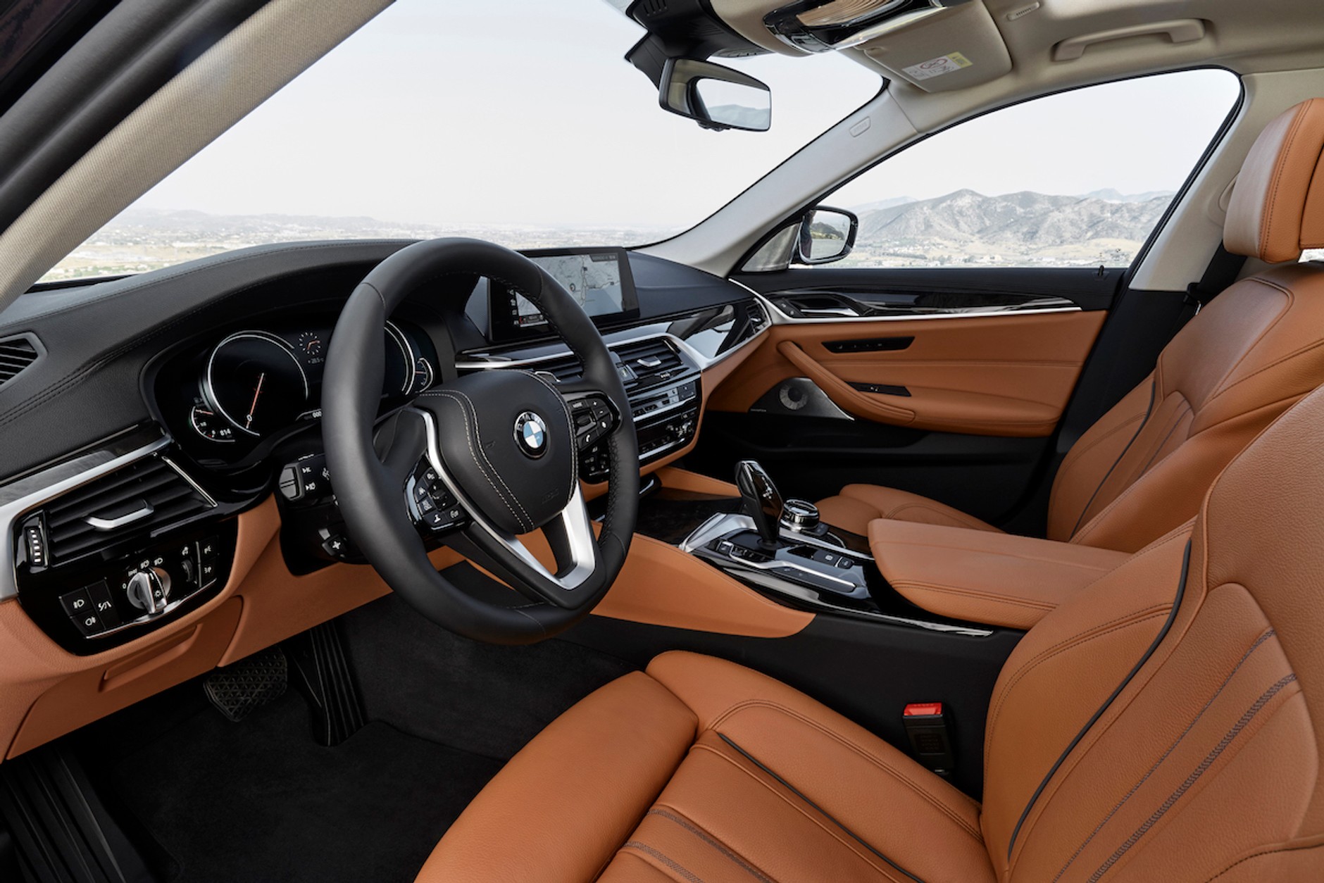 Nowe BMW serii 5 Luxury Line