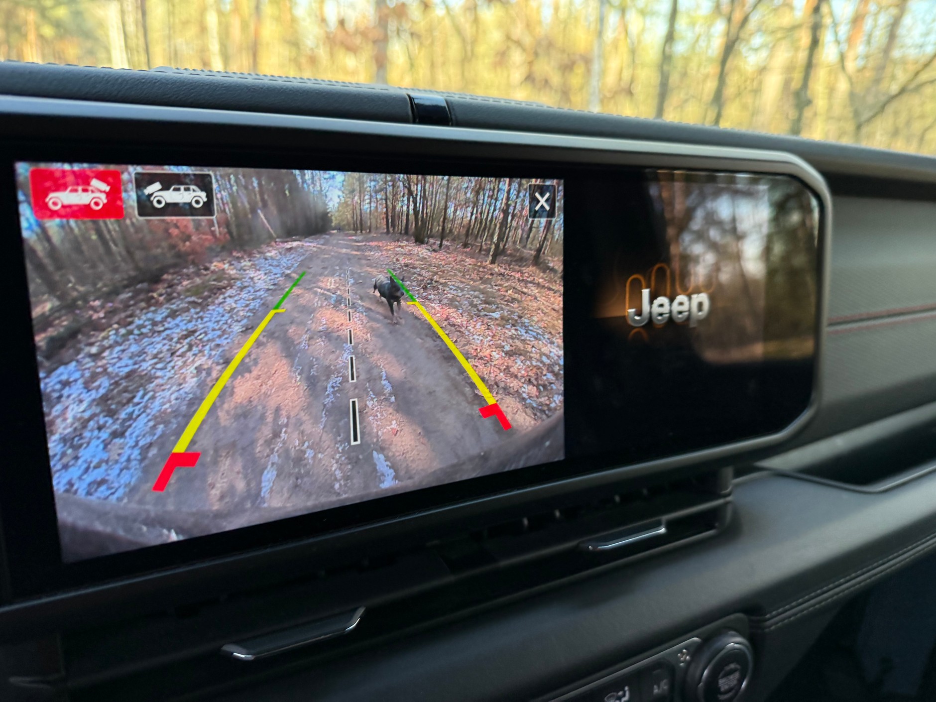 Jeep Wrangler vs Toyota Land Cruiser