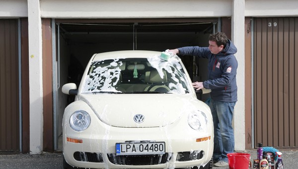 Jak dobrze umyć auto?