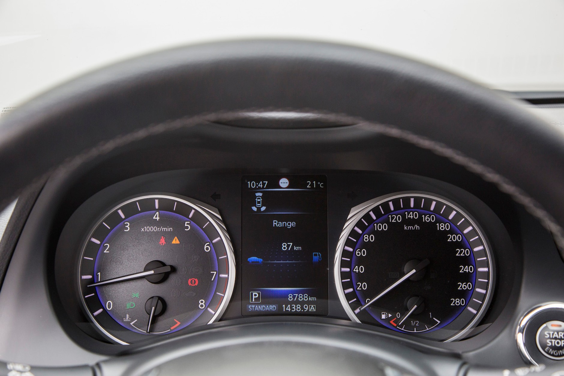 Infiniti Q60 2.0 Turbo Premium Tech