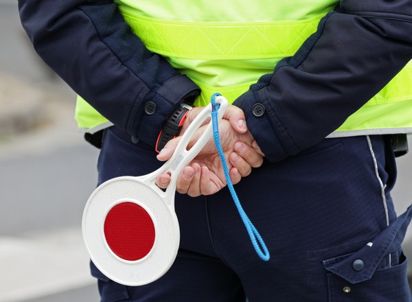 Patrol drogówki zatrzymany po kilkunastu minutach służby. Byli pod wpływem narkotyków