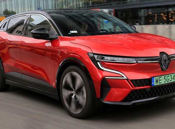 Renault Megane E-Tech. Nie ma dużego apetytu na prąd, ale ma też wady