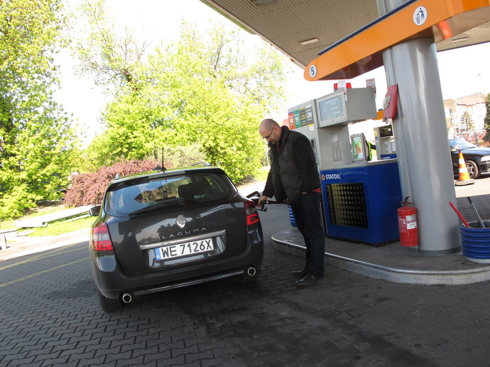 Czy warto jechać daleko po samochód? Zobacz jak sprawdzić ogłoszenie