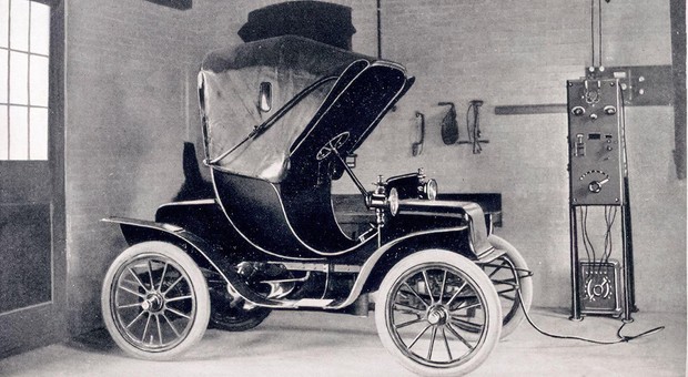 100 lat temu, elektryki przegrały z autami na benzynę