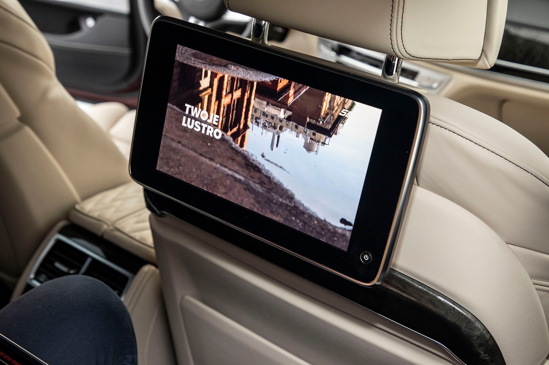 BMW 750i xDrive