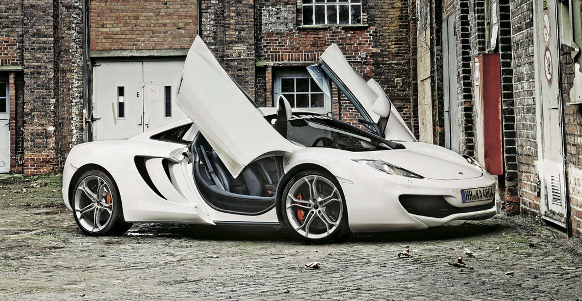 Poznaj elitę angielskiej motoryzacji