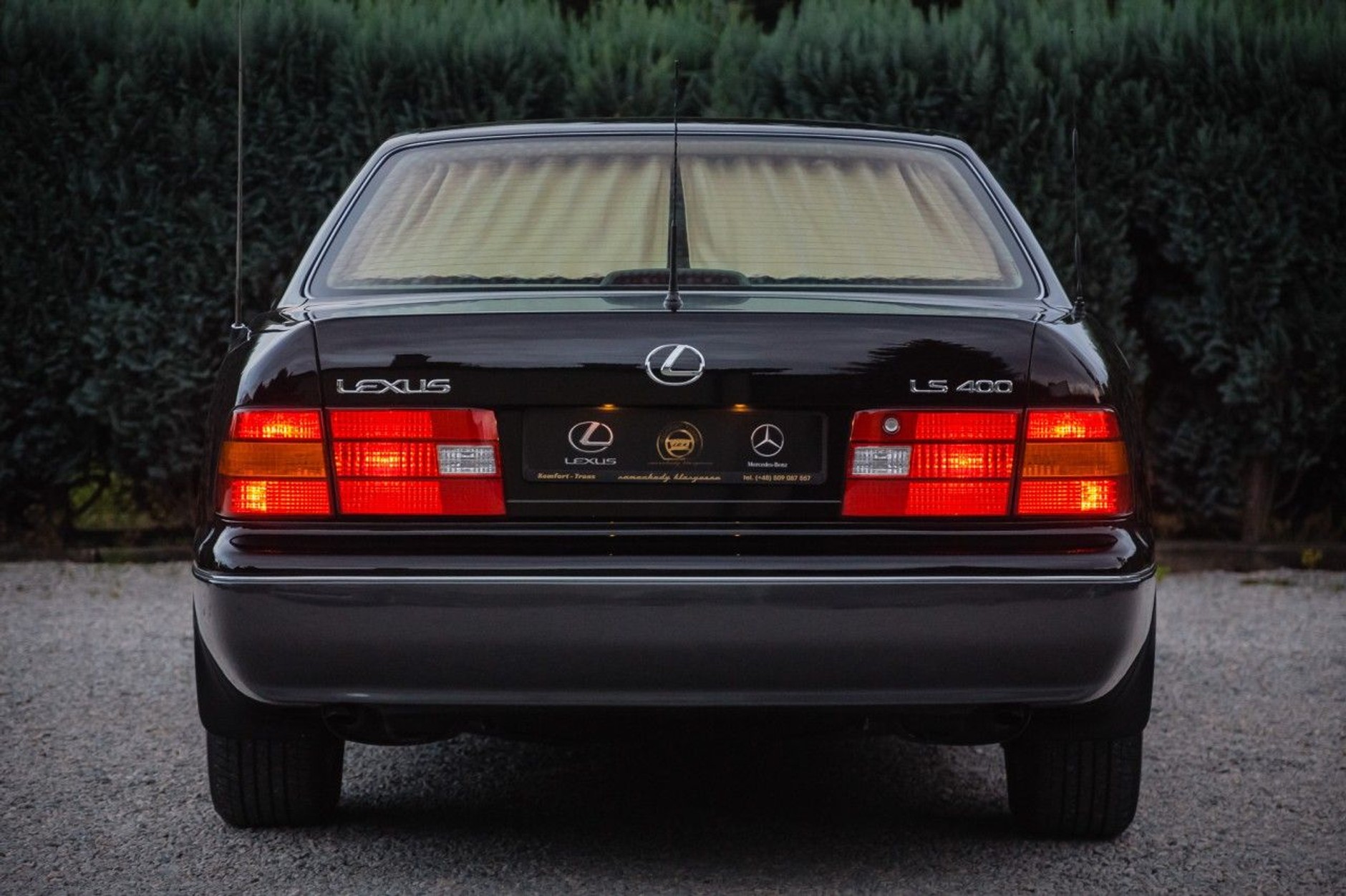 Lexus LS 400 – wyjątkowa historia wyjątkowo długiej limuzyny