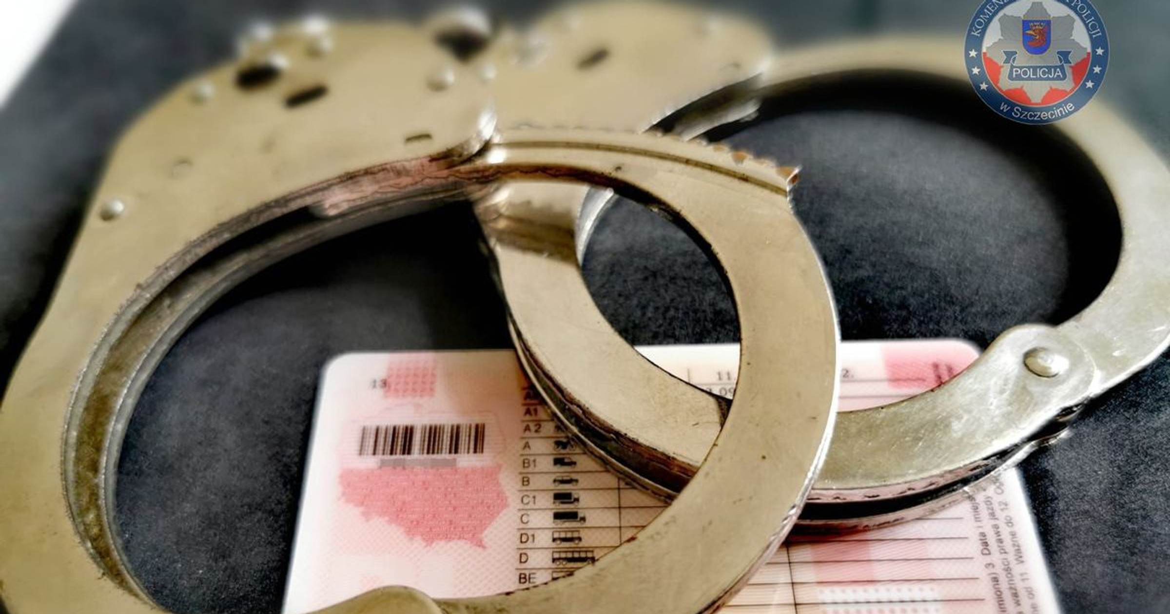 Obraz pochodzący z serwisu https://szczecin.policja.gov.pl/szm/dzialania-policji/aktualnosci/62877,Kolejne-obywatelskie-ujecie-nietrzezwego-kierowcy-w-Szczecinie-mezczyzna-nie-uni.html