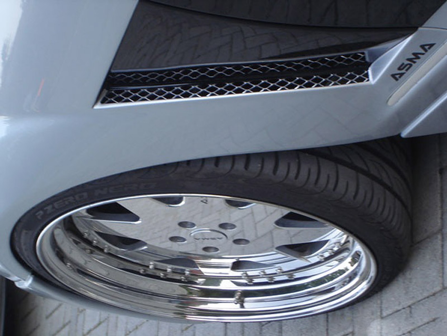 ASMA New Eagle II Sport Edition: niekonwencjonalny tuning