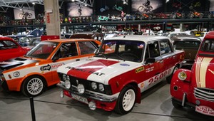 W Oławie powstało największe prywatne muzeum motoryzacji w Polsce. Byłem tam i polecam każdemu