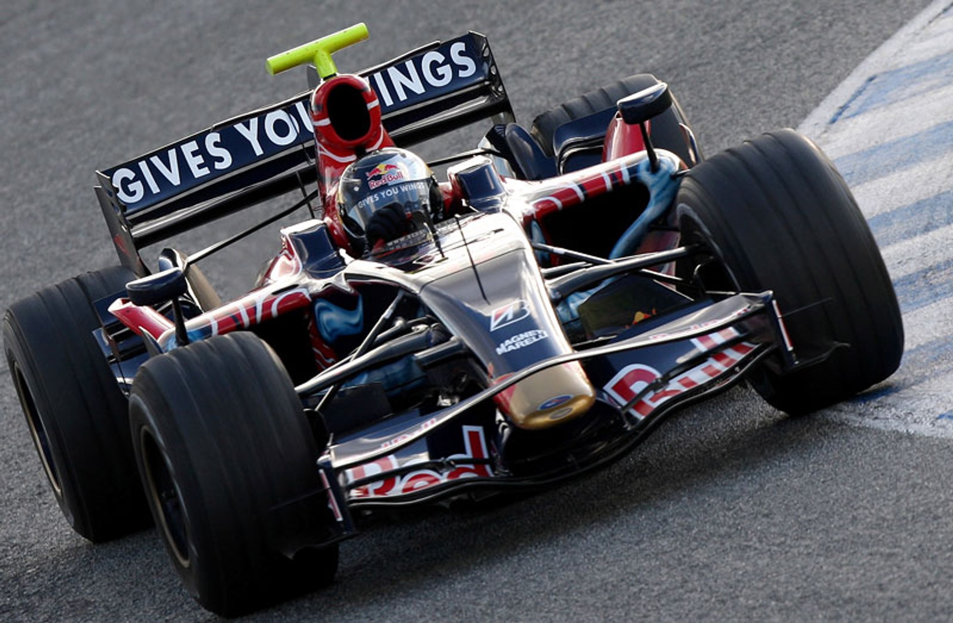 Formuła 1: Fernando Alonso pokazał klasę w Jerez (fotogaleria z testów)