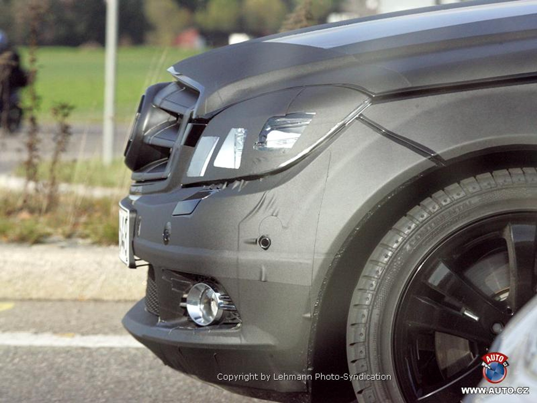 Zdjęcia szpiegowskie: Mercedes-Benz C sedan i kombi