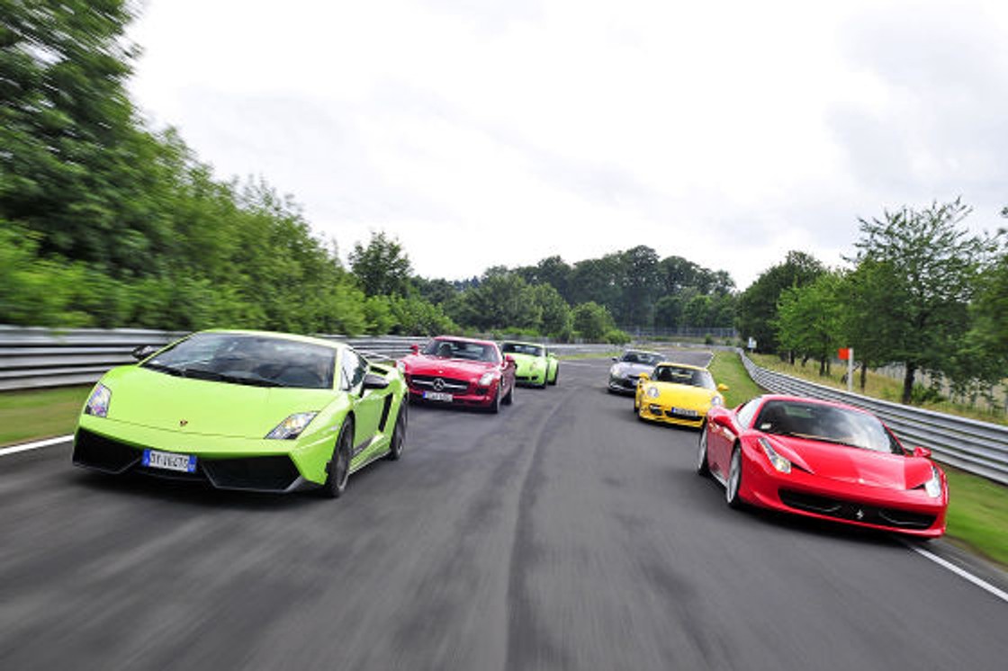 Siedmiu wspaniałych. Czyli, superbolidy w zielonym piekle