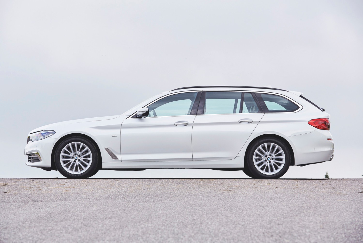 Flota marzeń - Audi A6, Mercedes klasy E, BMW serii 5 i Volvo V90