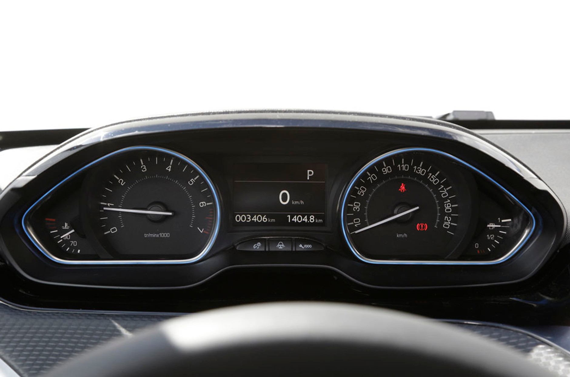 Peugeot 2008 1.2 Pure Tech- trzy cylindry z automatem