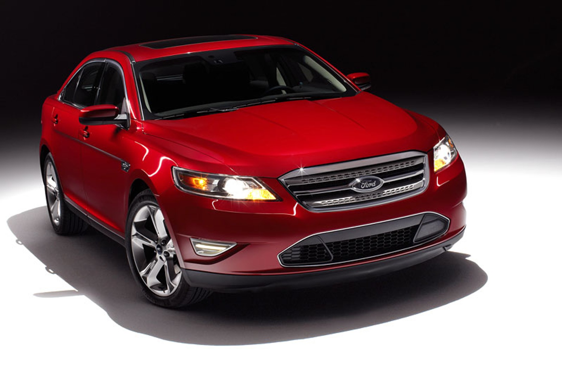 Ford Taurus SHO – rodzinny sedan w najostrzejszej wersji