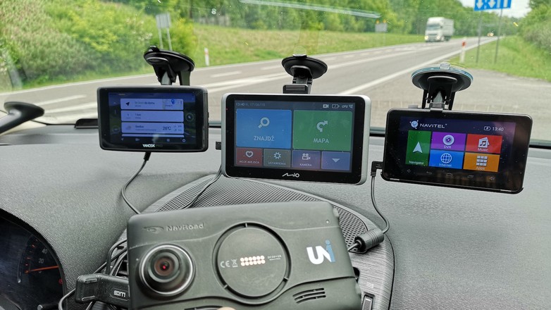 Nawigacje z kamerami