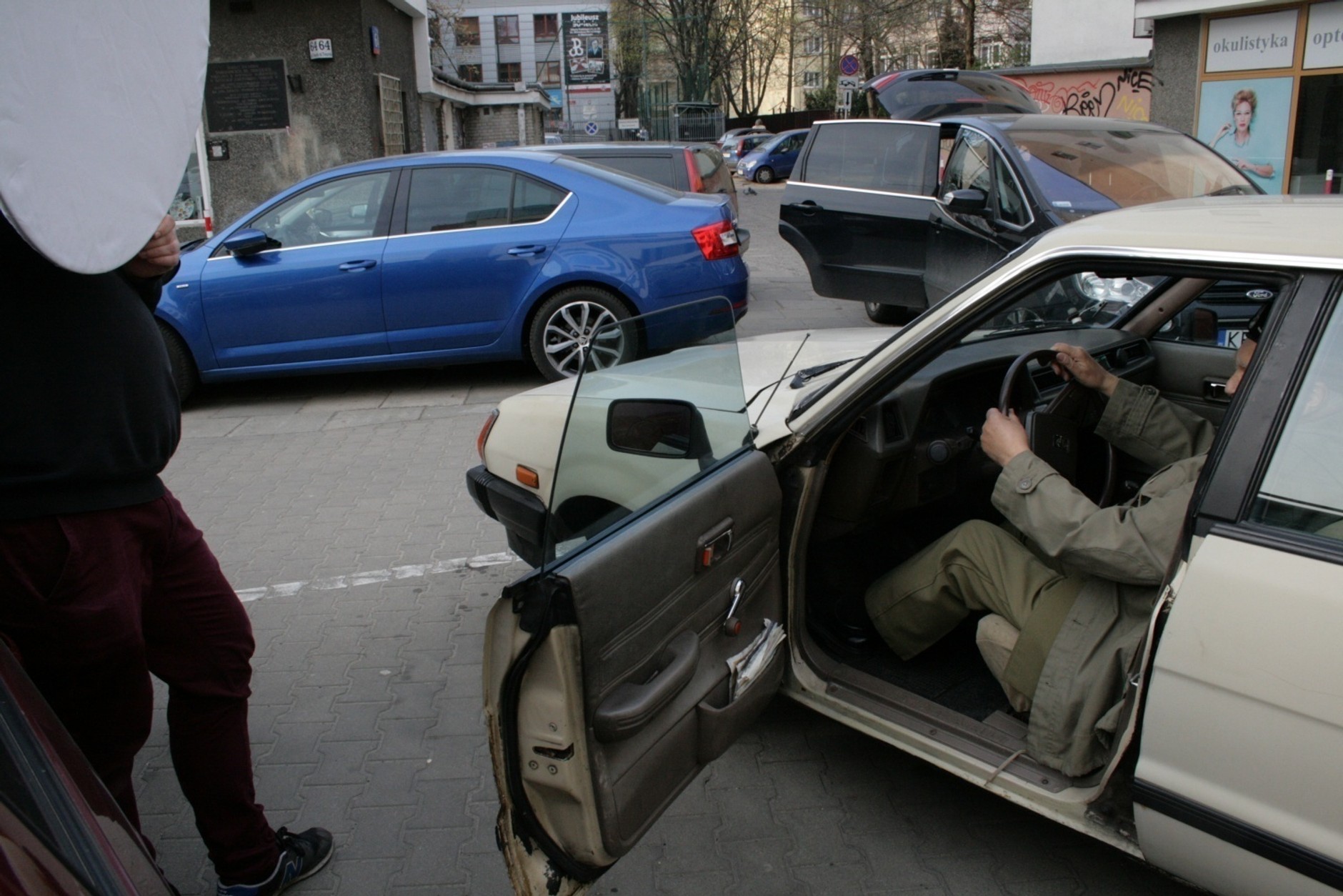 Kapitan Janusz Walędzik i jego Subaru