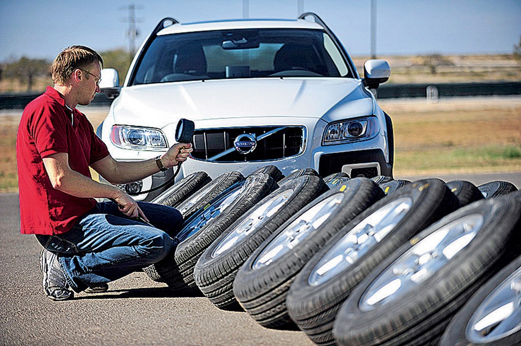 Tylko niezależne testy pozwalają porównać możliwości różnych modeli opon w powtarzalnych, kontrolowanych warunkach.