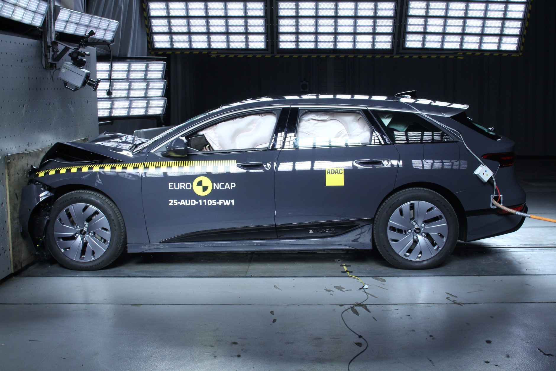 Audi A6 e-tron. Test zderzeniowy Euro NCAP