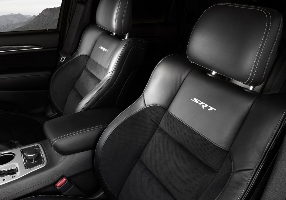 Jeep Grand Cherokee SRT8 – SUV-wyścigowiec