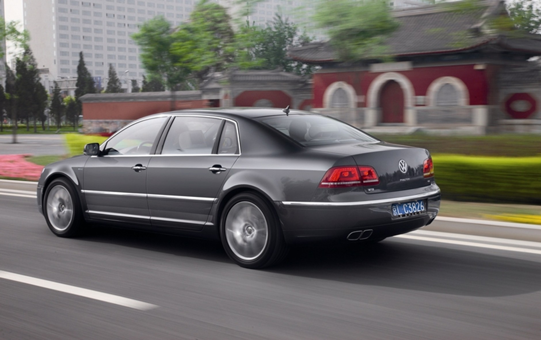 Volkswagen Phaeton – z pięknem trzeba obcować
