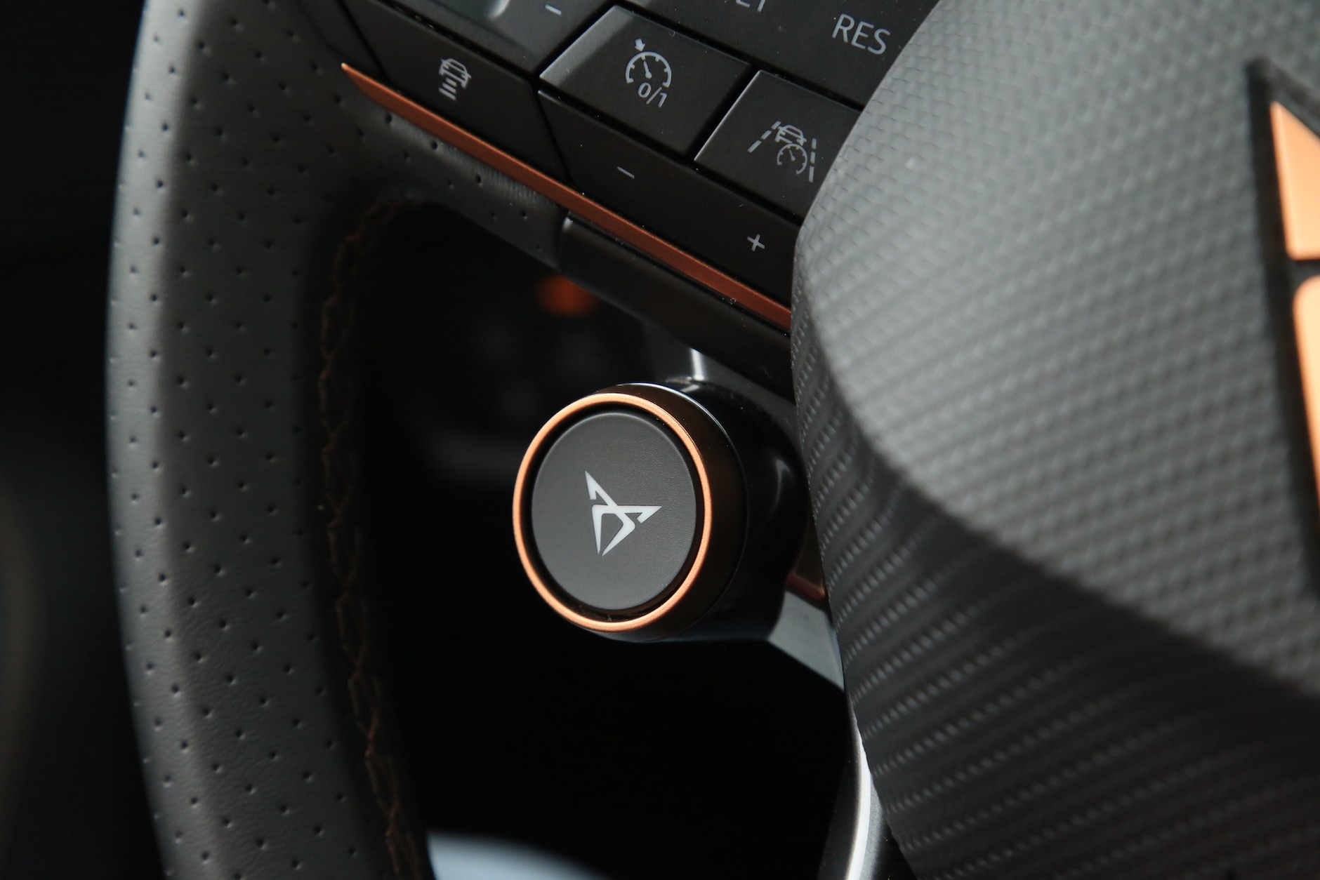 Cupra Leon 300 DSG (2021)