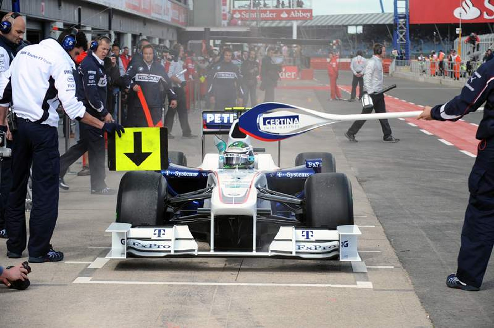 Grand Prix Wielkiej Brytanii 2009: trzeci triumf Vettela (fotogaleria)