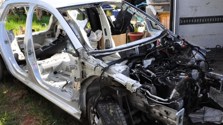 Pomógł odprowadził swoje auto do „dziupli”, a potem zgłosił jego kradzież