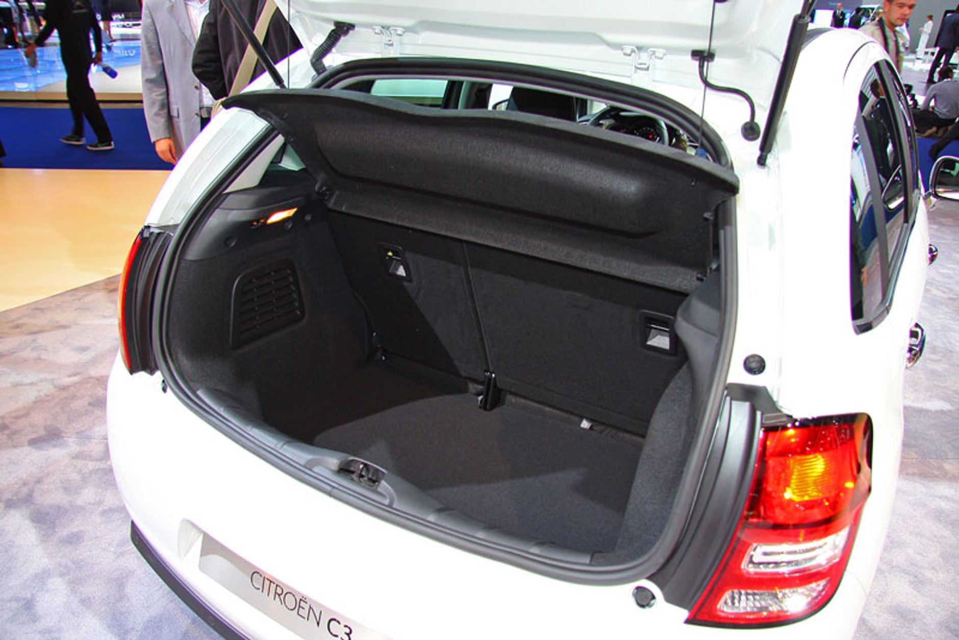 IAA Frankfurt 2009: Citroën C3 – pierwsze wrażenia (fotogaleria)