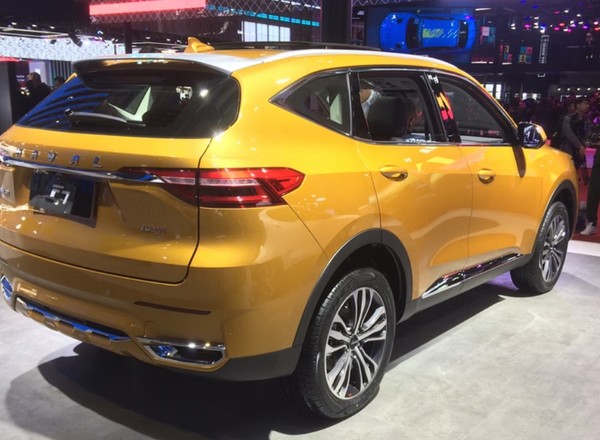 Kupił chińskiego SUV-a. Zaczęło się już po tygodniu. "Design 10/10, jakość 1/10"
