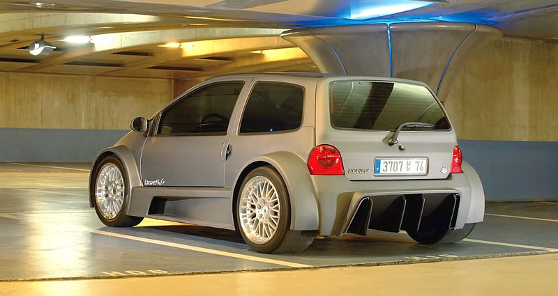 Lazareth Twingo V8 Trophy: mały dziwoląg