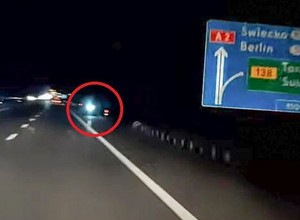 Jechał hulajnogą po autostradzie, bo skończyło mu się paliwo w aucie