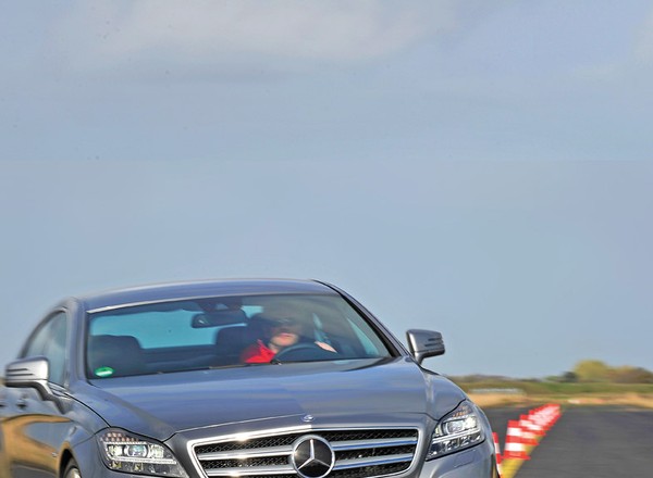 Mercedes CLS 350 CDI: Piękniś ze Stuttgartu