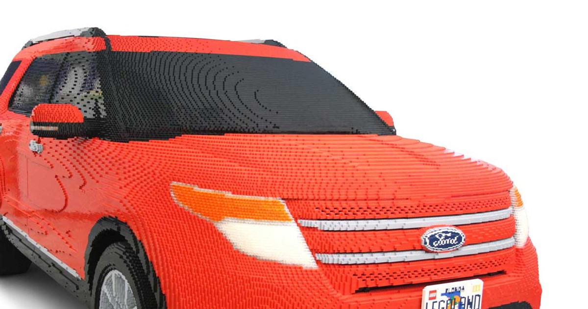 Ford Explorer z klocków Lego