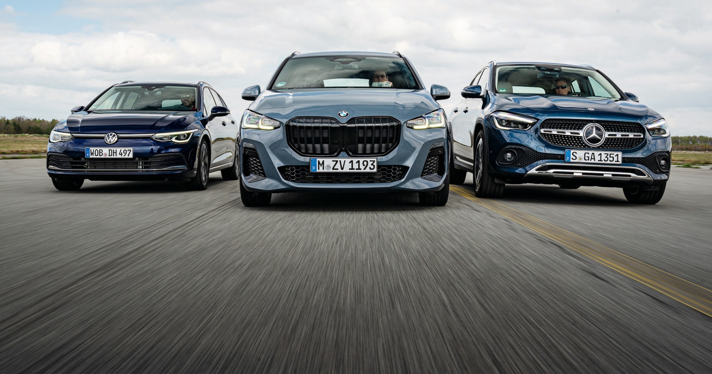 BMW 2 Active Tourer, Mercedes GLA i VW Golf Variant - porównanie