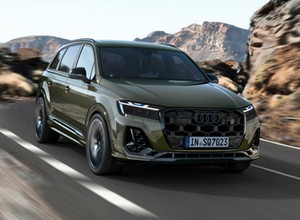 Drugi lifting zamiast nowej generacji. Co zmieniło się w Audi Q7 i czy to wystarczy?
