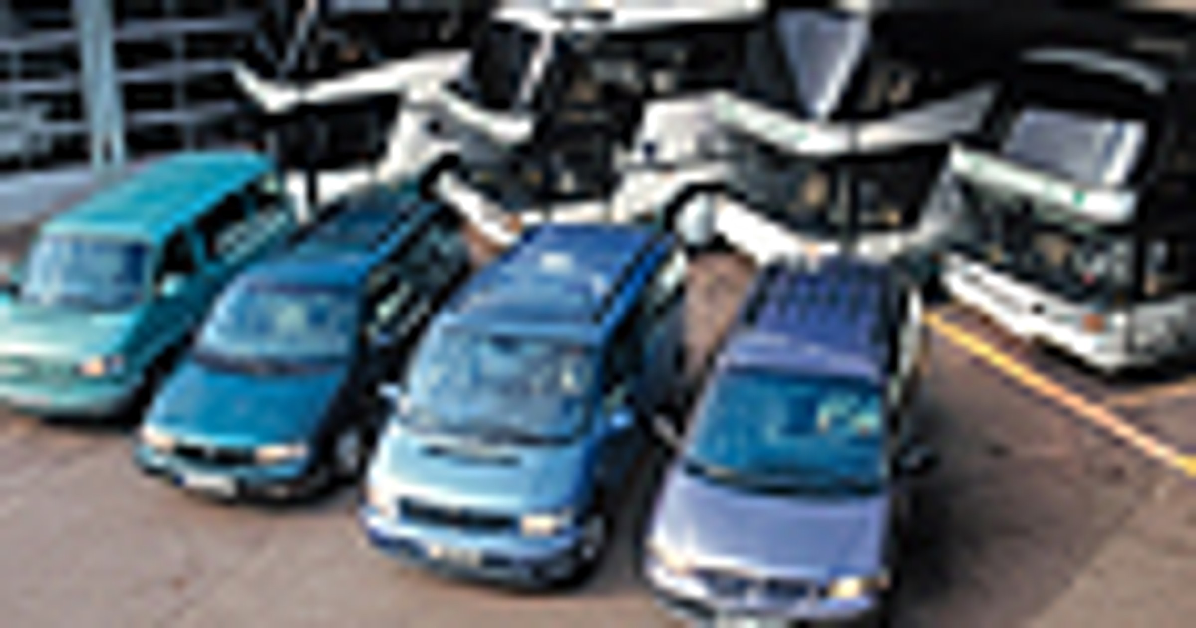 Chryslera Grand Voyager, Ford Windstar, Mercedes V, VW T4 - Rodzinne autobusy