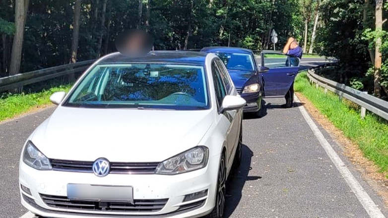 Po pościgu policjanci zatrzymali 23-latkę. Kobieta uzbierała ponad 200 punktów karnych