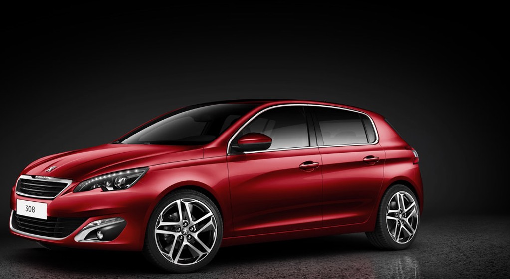 Peugeot 308 pokona Golfa