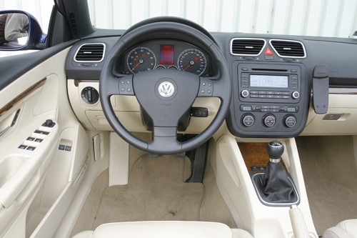 Opel Astra TT kontra VW Eos - Kabriolety na zimowe dni