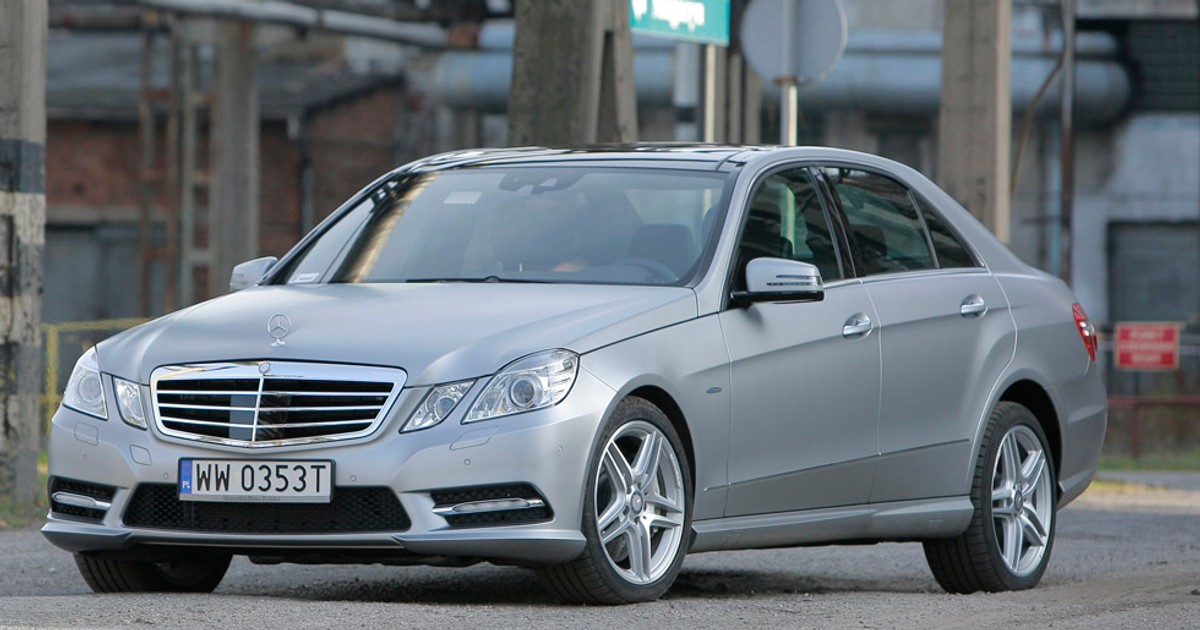Mercedes E 500: rasowa limuzyna