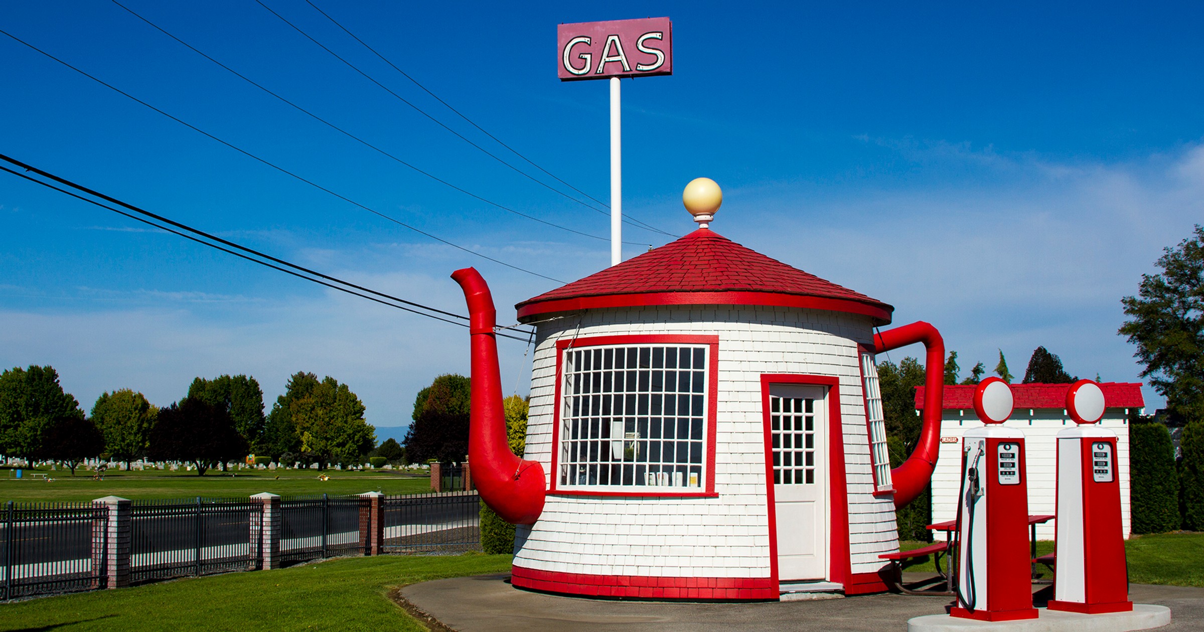 Teapot Dome Service Station, Zillah fot Iflorea