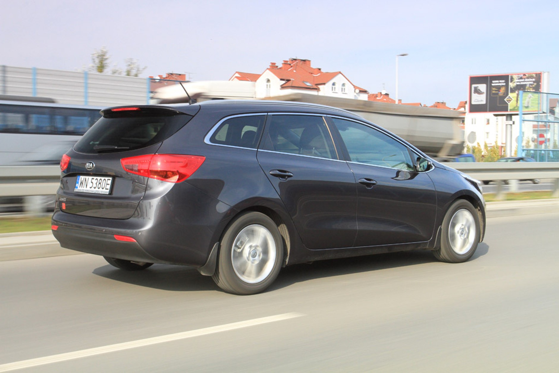 Test Kii ceed kombi 1.6 GDI