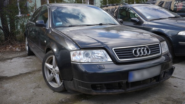 Warszawa znów sprzedaje przejęte auta. Od Audi po Volkswagena